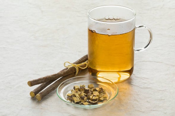 چای ریشه شیرین‌بیان (Licorice Root Tea)