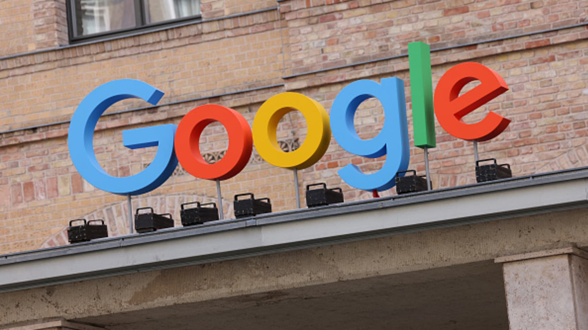 اروپا، کسب‌وکار تبلیغاتی گوگل را با شکایت در دادگاه مورد هدف قرار می‌دهد