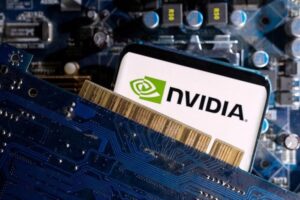 اپل در برابر تهدید جدی انویدیا و AMD قرار گرفت