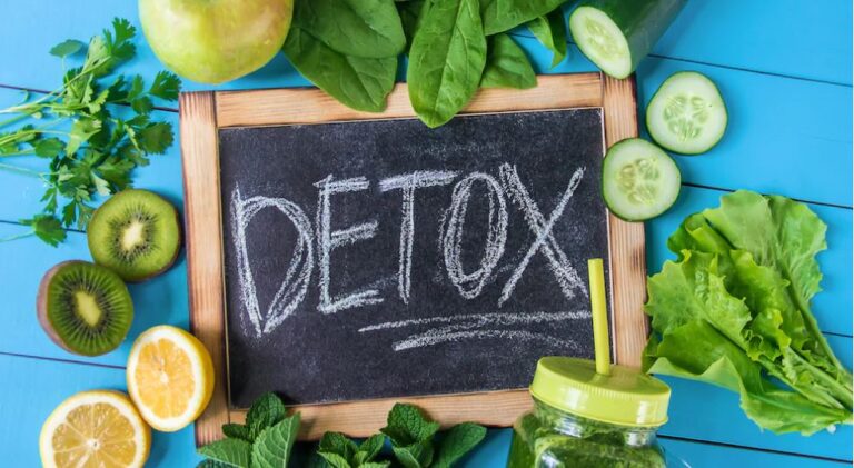 آشنایی با رژیم سم‌زدایی یا دیتاکس: مزایا و معایب آن