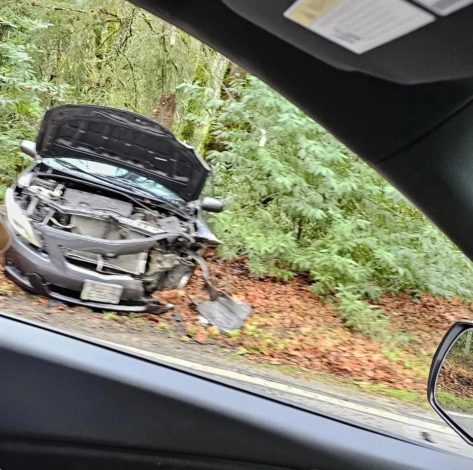 اولین گزارش از تصادف خودروی تسلا سایبرتراک بدون وقوع صدمه جانی ثبت گردید