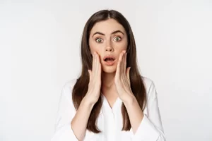 10 عادت بد پوستی که باید ترک کنید