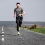 انتخاب شلوار ایده‌آل برای دویدن: راهنمایی جامع برای آقایان و خانم‌ها