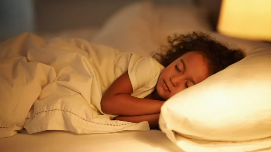 زمان مناسب خواب برای کودکان در سنین مختلف