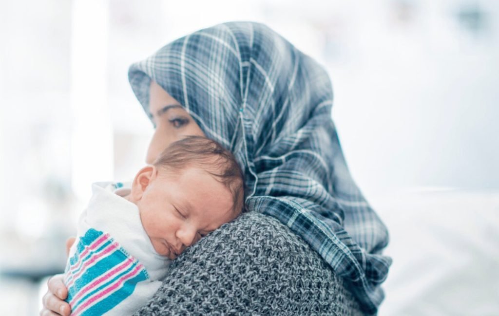 روزه‌داری در بارداری و شیردهی: نظرات پزشکان 