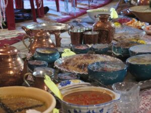 آشنایی با 15 غذای بومی استان لرستان
