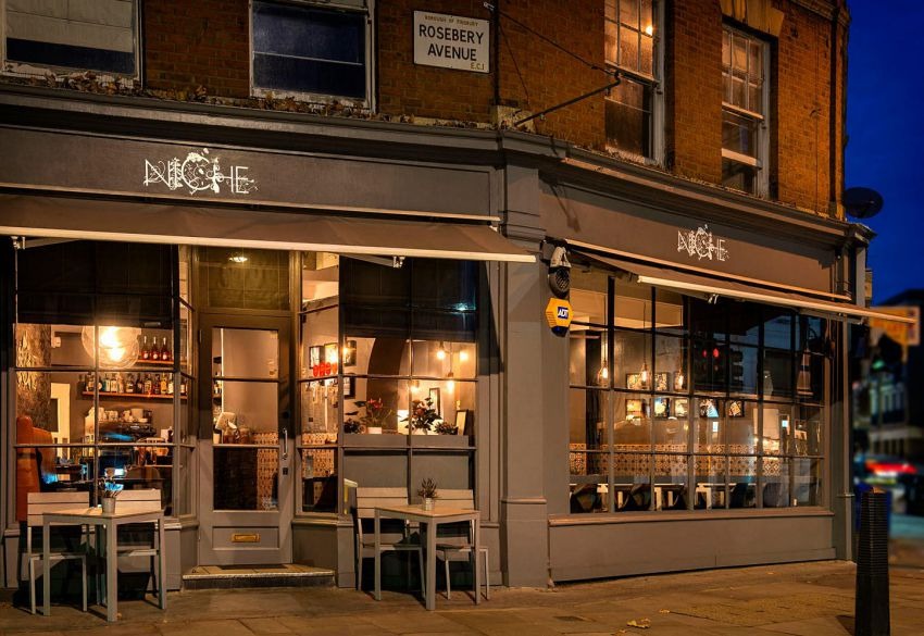 عقاب گسترده‌بال، هومرتون (The Spread Eagle, Homerton) 