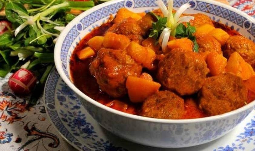 سمفونی رنگ و طعم: کشف غذاهای سنتی اصفهان