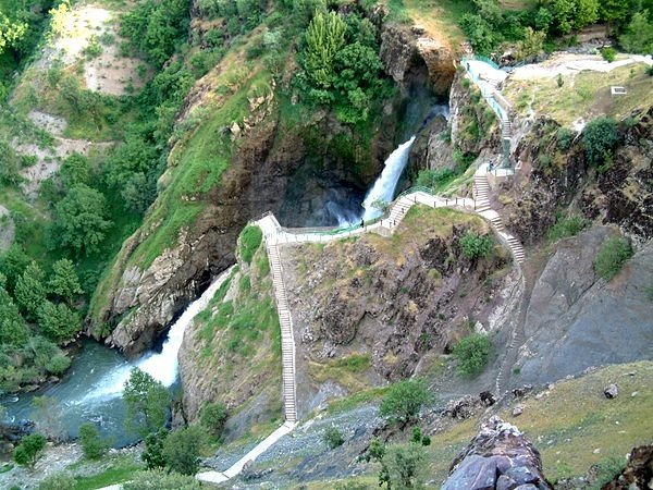 سردشت: سفری خاطره‌انگیز به 7 نقطۀ زیبای این منطقه