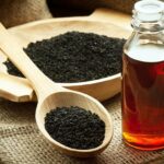 چگونه روغن سیاه دانه اصل را تشخیص دهیم؟