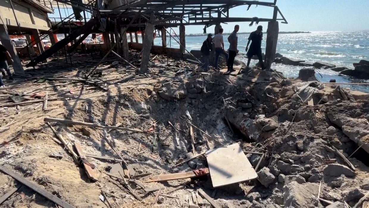 حمله مرگبار اسرائیل به کافه‌ای در غزه؛ ده‌ها کشته 