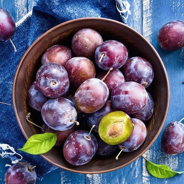 آلو؛ شاهکار طبیعت با 5 خاصیت شگفت‌انگیز و هشدارهای مهم برای مصرف ایمن