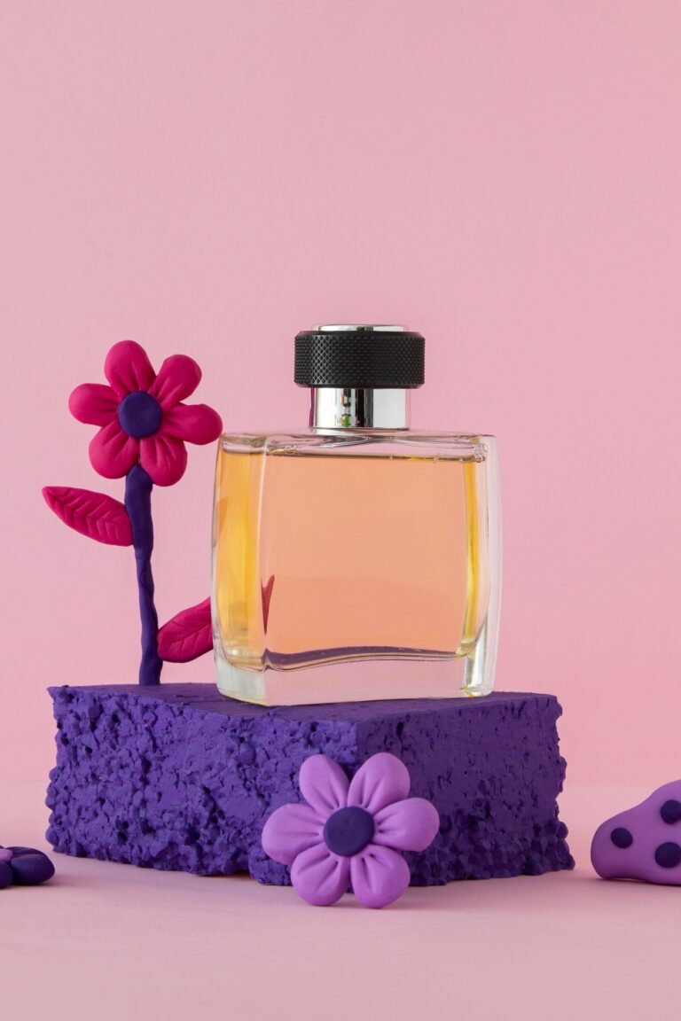 کدام عطرها برای خانم‌ های شیک‌ پوش مناسب‌ ترند؟