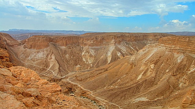 ایران ۱۹۶ معدن غیرفعال را در چهار ماه احیا کرد و رشد ۱۸.۸ درصدی ثبت شد