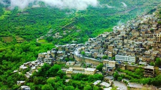 ۱۰ روستای پلکانی ایران؛ شاهکارهای معماری سنتی در دل طبیعت